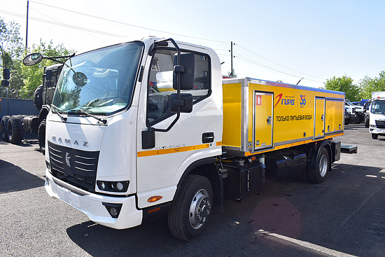 Грузовики Компас на Форуме в Санкт-Петербурге